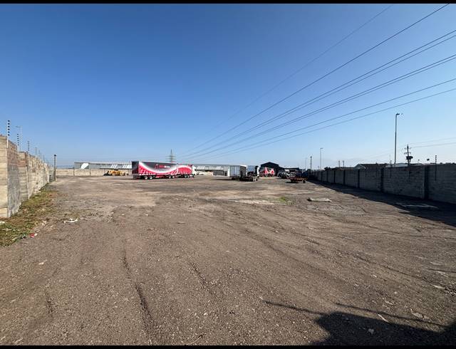 2,050M² WAREHOUSE TO LET IN BLACKHEATH INDUSTRIAL